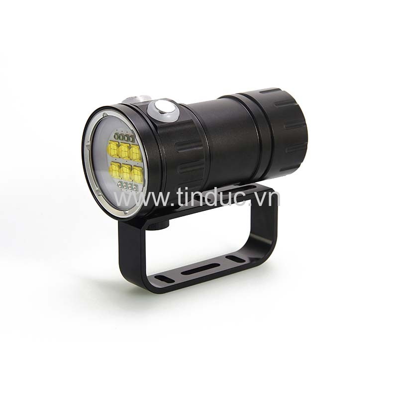 Cách lựa chọn đèn pin cắm trại