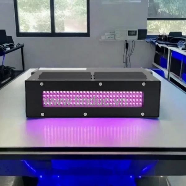 Đèn tia UV dùng cho công nghiệp Terino D450W-UV - Hàng chính hãng