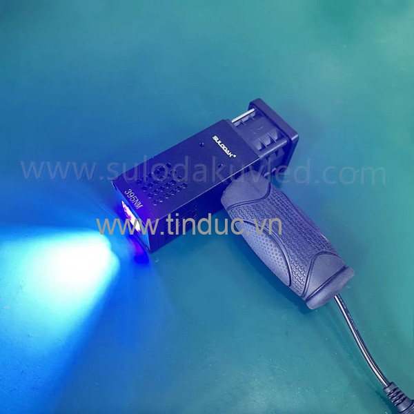Đèn pin UV Cầm Tay Terino D58W-UV – Sấy keo, bột trét sơn xe