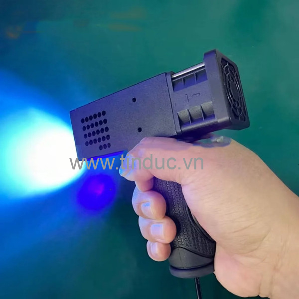 Đèn UV công nghiệp cầm tay công suất cao Terino D58W-UV (58W, 365nm, sấy keo UV, Sơn UV) – Hàng chính hãng